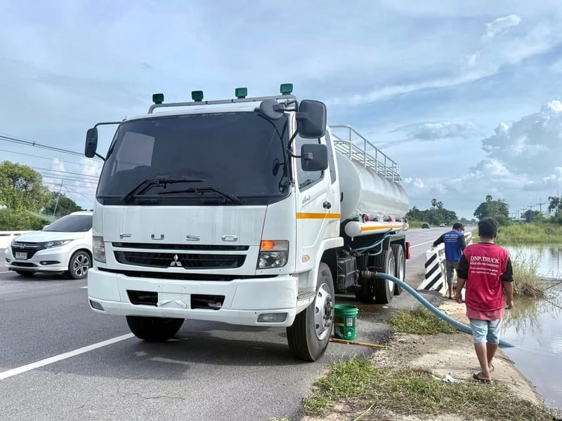 รถบรรทุกน้ำ สเปรย์น้ำ สภาพสวยพร้อมใช้งาน ฟูโซ่2527 270แรงปี54 ยูโร3 เกียร์10สปีด