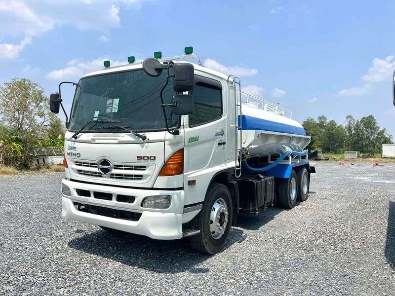 รถเเท๊งค์น้ำ ฮีโน่ FM 251ปี55 2เพลา แท๊งน้ำ 13000ลิตร รถพร้อมใช้ 