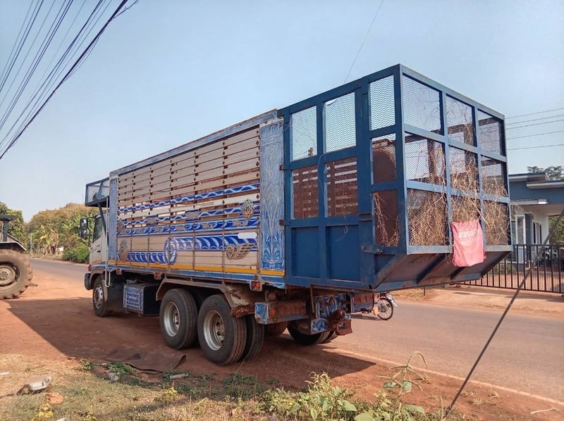 ฮีโน่ วิตเตอร FM8j 260 2เพลาปี60  ดั้มเกษตร เดิมวิ่งล่อง รถสวยเดิม สอบถามดัยคับ 