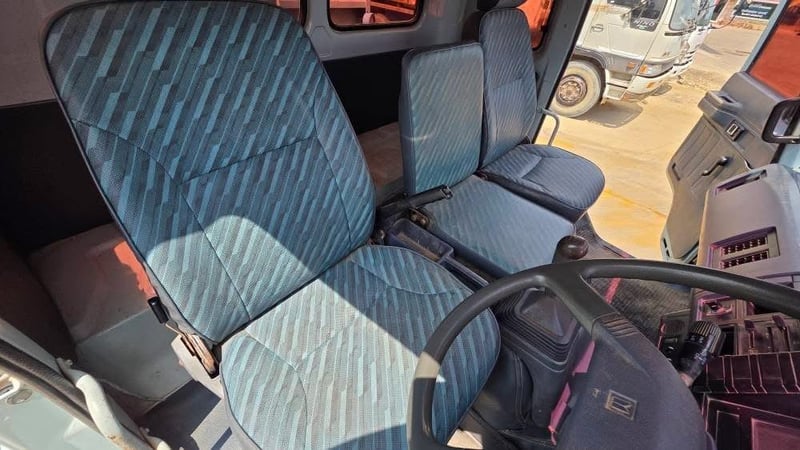 เดิมๆๆบางๆๆ อีซุRocky 195เเรงปี39 พื้นเรียบ ติดเครน 3ตัน 3ปอก 2ชัก รถสวยเดิม สอบถามดัยคับ เดิมๆๆบางๆๆ อีซุRocky 195เเรงปี39 พื้นเรียบ ติดเครน 3ตัน 3ปอก 2ชัก รถสวยเดิม สอบถามดัยคับ