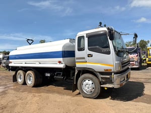 รถแท๊งค์น้ำ อีซุร๊อกกี้ เครื่อง6WA1 โบว์ 2เพลา ถัง16,000ลิตร มีระบบลากลูก รถพร้อมใช้ 