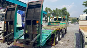 รถสิบล้อ เทเลอร์ท้ายลาด Hino FM8J 251 ปี56 ถาดขึ้นแบ็คโฮ 200 140 ได้  แยกขายหัวคัสซีได้ 