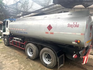 รถน้ำมัน อีซูซุ FVZ 195ปี45 2เพลา ถัง16,000 รถพร้อมใช้ สอบถามดัยคับ 