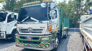 รถสิบล้อ เทเลอร์ท้ายลาด Hino FM8J 251 ปี56 ถาดขึ้นแบ็คโฮ 200 140 ได้  แยกขายหัวคัสซีได้ 