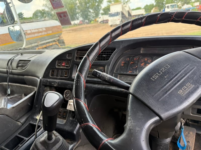 รถแท๊งค์น้ำ อีซุร๊อกกี้ เครื่อง6WA1 โบว์ 2เพลา ถัง16,000ลิตร มีระบบลากลูก รถพร้อมใช้ 