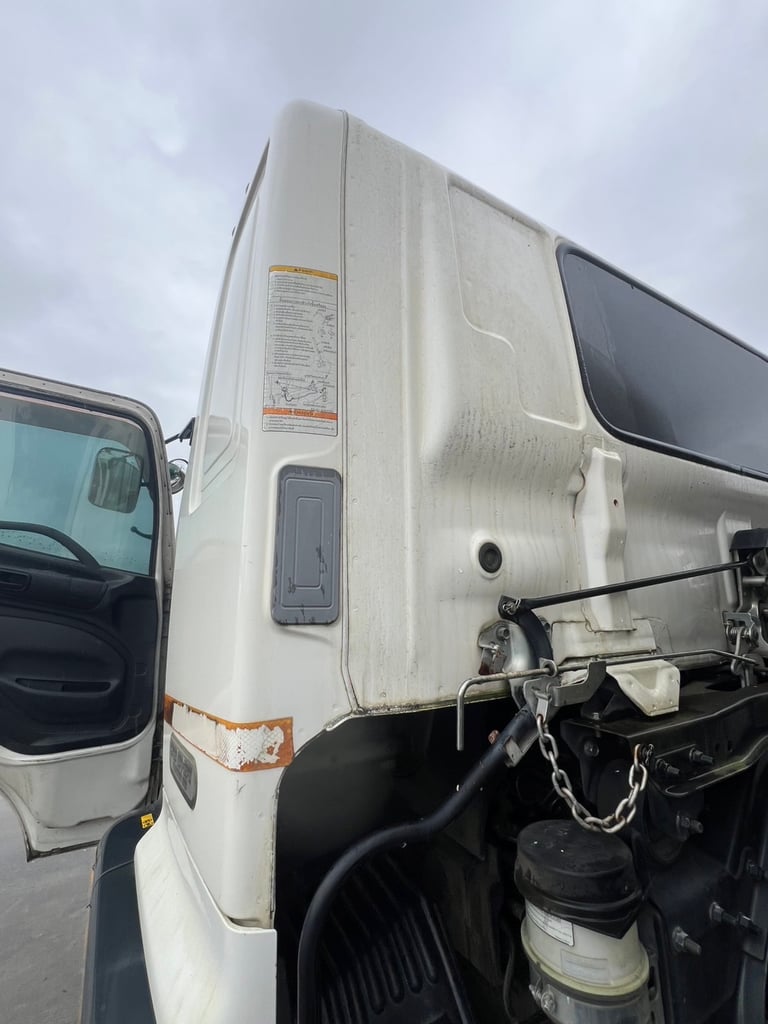 Hino FM8j 260ปี60 2เพลา จะยกจะเเยกหัวเเชตซี สอบถามดัยคับ Hino FM8j 260ปี60 2เพลา จะยกจะเเยกหัวเเชตซี สอบถามดัยคับ