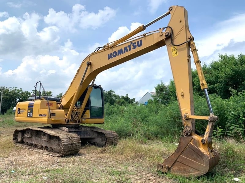 แบคโฮ KOMATSU PC 210 รถสวยเดิมบาง เอกสารเล่มทะเบียน 