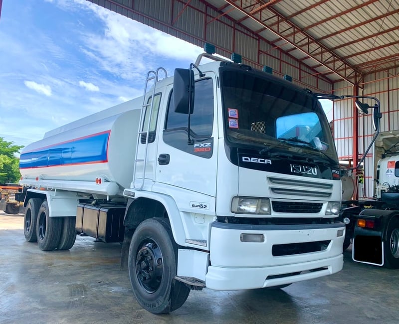 รถเเท๊งค์น้ำ อีซูซุ FXZ 320ปี51 2เพลา รถสวยพร้อมใช้  สอบถามรายระเอียดดัยคับ