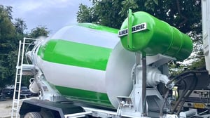 รถสิบล้อโม่ปูน UD Quester CWE 370 ปี58 ไมล์ 80,000 โล โม่ลิฟแฮร์ 7Q รถสภาพดี พร้อมใช้งาน ภายโม่ใบหนาสวย คัสซีสวยไม่มีผุหรือเปลี่ยนคัสซี รถสิบล้อโม่ปูน UD Quester CWE 370 ปี58 ไมล์ 80,000 โล โม่ลิฟแฮร์ 7Q รถสภาพดี พร้อมใช้งาน ภายโม่ใบหนาสวย คัสซีสวยไม่มีผุหรือเปลี่ยนคัสซี