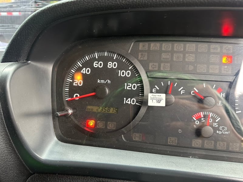 หกล้อมิเตอร์ ฮีโน่  210 แรงปี 62 แท้ง 9000 ลิตร โหลดล่าง ถังอู่ ทีบีแท้ง 