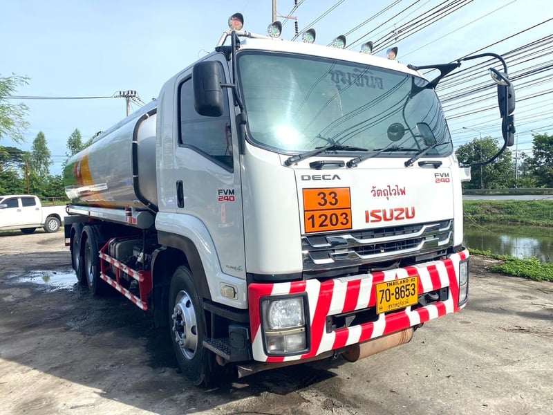 วัตถุไวไฟ อีซุ FVM240ปี58 ถัง18,000 รถสวยเดิม เอกสารพร้อมโอนคับ 