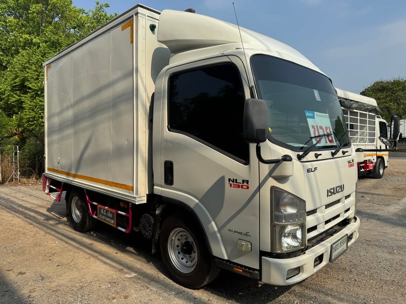 ISUZU NLR รถบรรทุก 4ล้อ ตู้แห้ง ปี2015