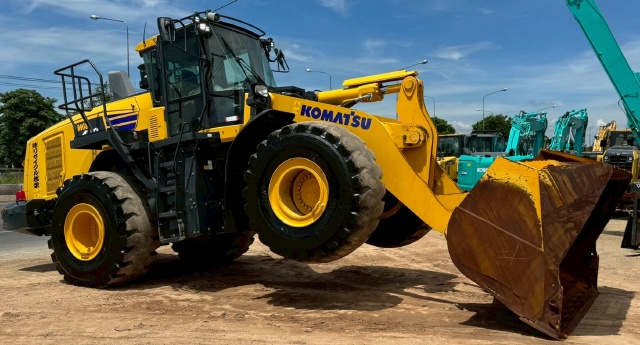 ขายรถตักล้อยาง KOMATSU WA470-10 ปี 2022 นำเข้าจากญี่ปุ่น พร้อมใช้ มีVDOการทำงานครับ