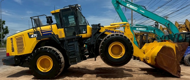 ขายรถตักล้อยาง KOMATSU WA470-10 ปี 2022 นำเข้าจากญี่ปุ่น พร้อมใช้ มีVDOการทำงานครับ ขายรถตักล้อยาง KOMATSU WA470-10 ปี 2022 นำเข้าจากญี่ปุ่น พร้อมใช้ มีVDOการทำงานครับ
