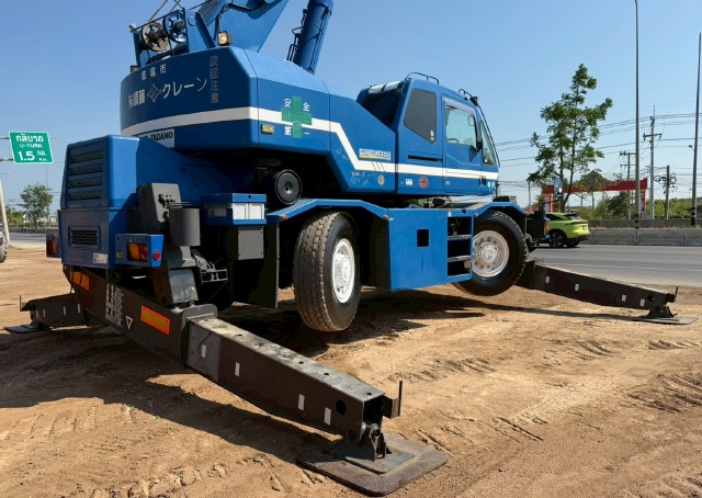 ขายรถเครน TADANO GR250N-1 (ขนาด 25 ตัน) ปี 2004 นำเข้าจากญี่ปุ่น พร้อมใช้ มีVDOการทำงานครับ