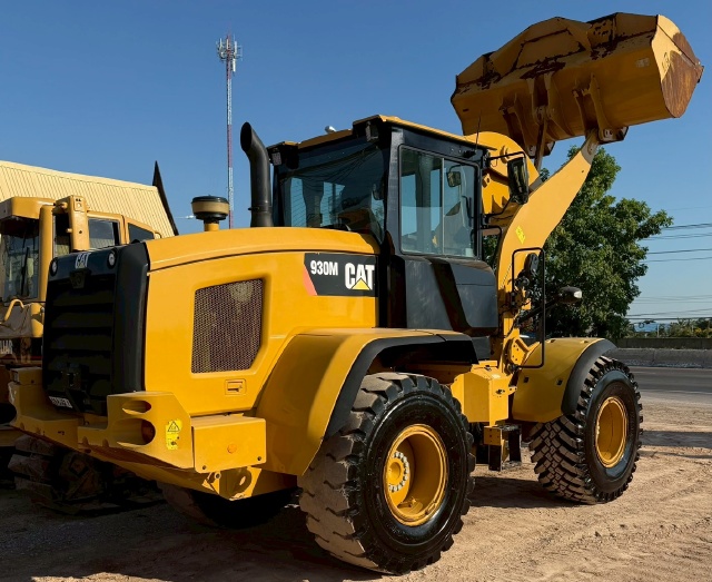 ขายรถตักล้อยาง CAT 930M ปี 2018 นำเข้าจากญี่ปุ่น พร้อมใช้ มีVDOการทำงานครับ