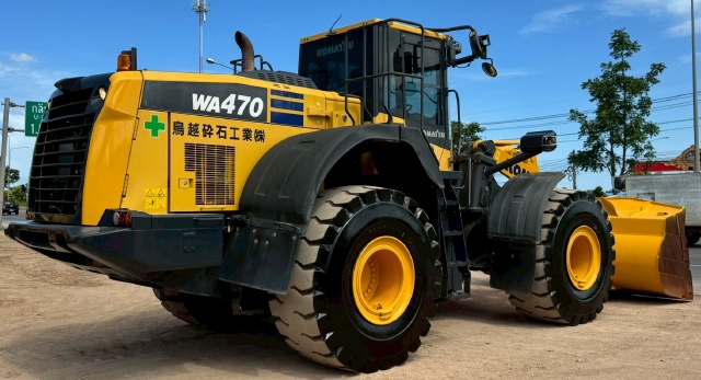 ขายรถตักล้อยาง KOMATSU WA470-8 ปี 2017 นำเข้าจากญี่ปุ่น พร้อมใช้ มีVDOการทำงานครับ ขายรถตักล้อยาง KOMATSU WA470-8 ปี 2017 นำเข้าจากญี่ปุ่น พร้อมใช้ มีVDOการทำงานครับ
