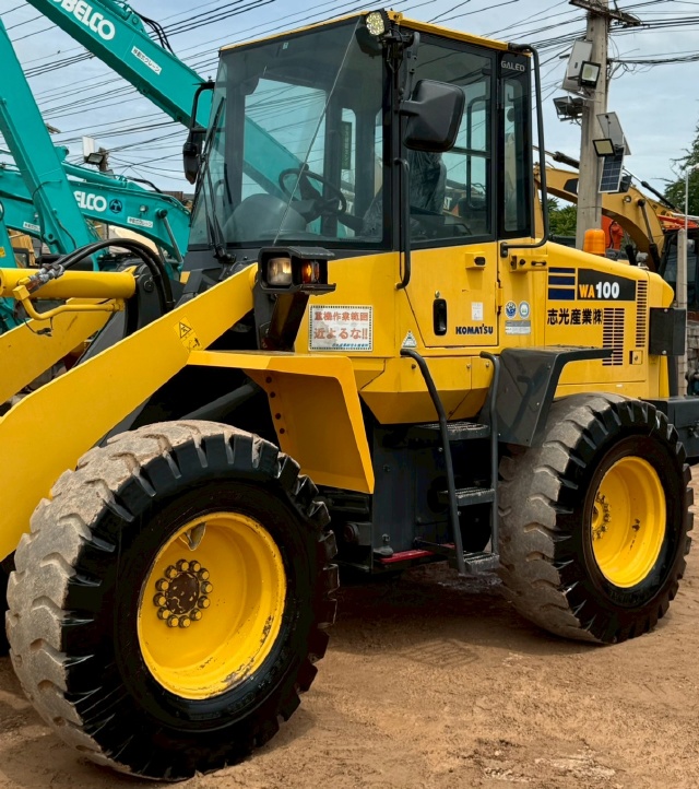 ขายรถตักล้อยาง KOMATSU WA100-5 นำเข้าจากญี่ปุ่น พร้อมใช้ มีVDOการทำงานครับ