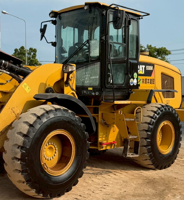 ขายรถตักล้อยาง CAT 930M ปี 2016 นำเข้าจากญี่ปุ่น พร้อมใช้ มีVDOการทำงานครับ ขายรถตักล้อยาง CAT 930M ปี 2016 นำเข้าจากญี่ปุ่น พร้อมใช้ มีVDOการทำงานครับ