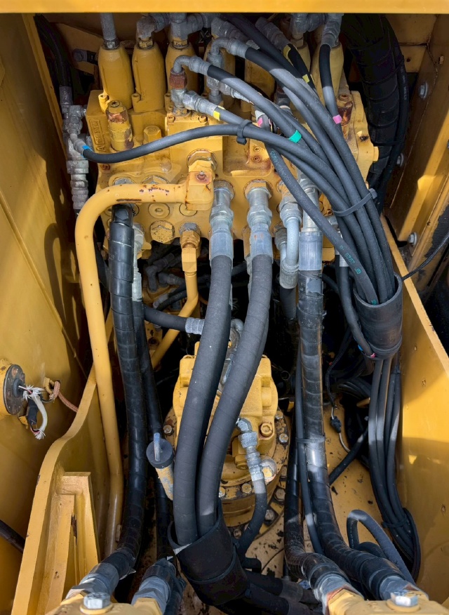 ขายรถขุด CAT 312D ปี 2013 นำเข้าจากญี่ปุ่น พร้อมใช้ มีVDOการทำงานครับ