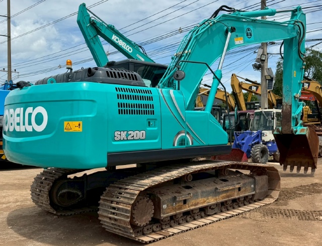 ขายรถขุด KOBELCO SK200 MARK 10 ปี 2020 นำเข้าจากญี่ปุ่น พร้อมใช้ มีVDOการทำงานครับ