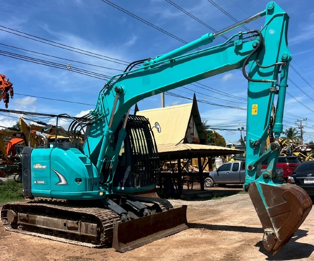 ขายรถขุด KOBELCO SK135SR-2 ปี 2013 นำเข้าจากญี่ปุ่น พร้อมใช้ มีVDOการทำงานครับ