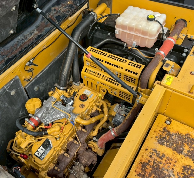 ขายรถขุด CAT 320E ปี 2015 นำเข้าจากญี่ปุ่น พร้อมใช้ มีVDOการทำงานครับ ขายรถขุด CAT 320E ปี 2015 นำเข้าจากญี่ปุ่น พร้อมใช้ มีVDOการทำงานครับ