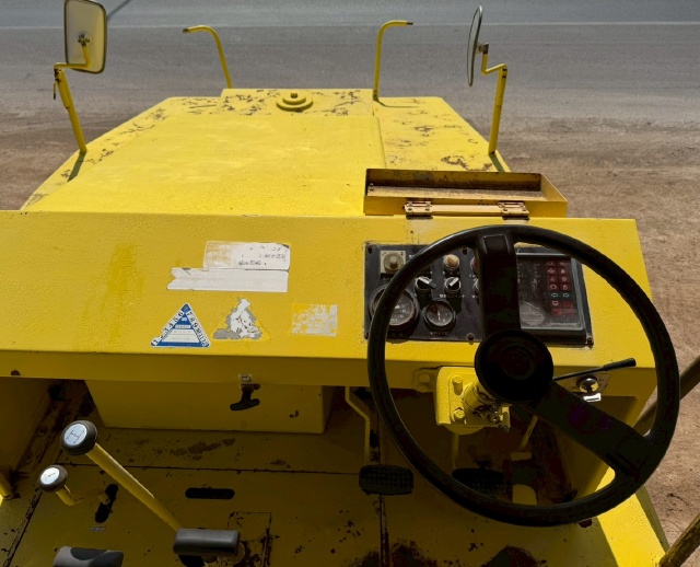 ขายรถบด HITACHI RT200W-C นำเข้าจากญี่ปุ่น พร้อมใช้ มีVDOการทำงานครับ