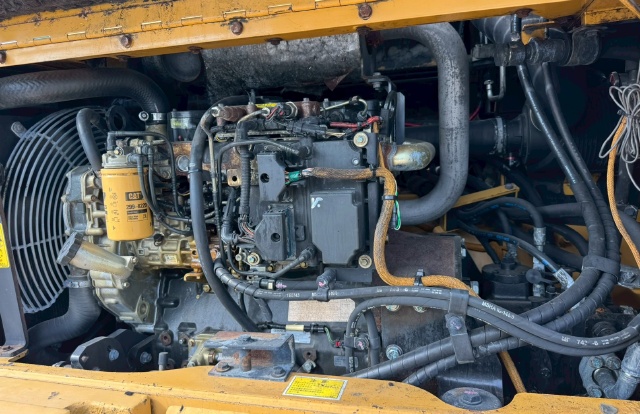 ขายรถตักล้อยาง CAT 910H ปี 2012 แขนยาวพิเศษ นำเข้าจากญี่ปุ่น พร้อมใช้ มีVDOการทำงานครับ