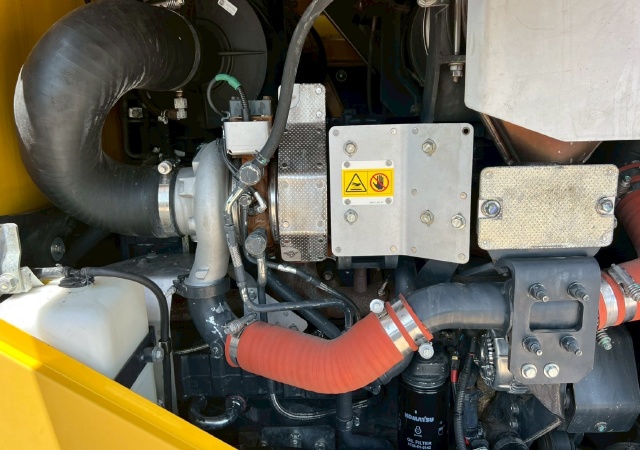 ขายรถตักล้อยาง KOMATSU WA320-7 ปี 2015 นำเข้าจากญี่ปุ่น พร้อมใช้ มีVDOการทำงานครับ