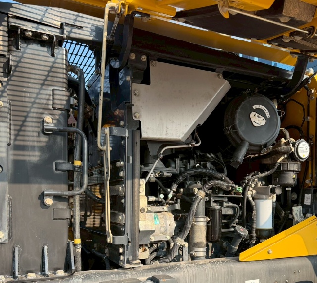 ขายรถตักล้อยาง KOMATSU WA320-7 ปี 2016 นำเข้าจากญี่ปุ่น พร้อมใช้ มีVDOการทำงานครับ