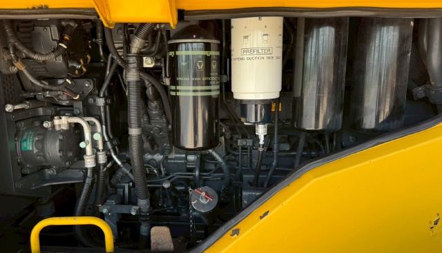 ขายรถตักล้อยาง KOMATSU WA500-7 ปี 2014 นำเข้าจากญี่ปุ่น พร้อมใช้ มีVDOการทำงานครับ