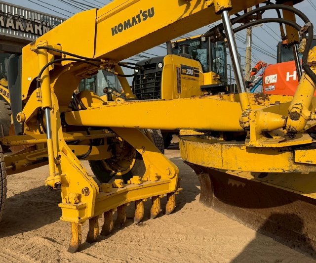 ขายรถเกรด KOMATSU GD355A-3 นำเข้าจากญี่ปุ่น พร้อมใช้ มีVDOการทำงานครับ