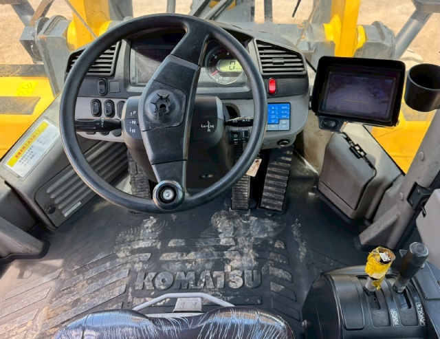 ขายรถตักล้อยาง KOMATSU WA500-7 ปี 2014 นำเข้าจากญี่ปุ่น พร้อมใช้ มีVDOการทำงานครับ