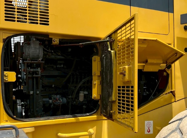 ขายรถตักล้อยาง KOMATSU WA500-3นำเข้าจากญี่ปุ่น พร้อมใช้ มีVDOการทำงานครับ