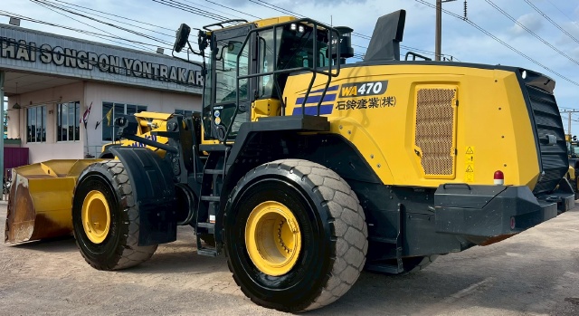 ขายรถตักล้อยาง KOMATSU WA470-10 ปี 2021 นำเข้าจากญี่ปุ่น พร้อมใช้ มีVDOการทำงานครับ ขายรถตักล้อยาง KOMATSU WA470-10 ปี 2021 นำเข้าจากญี่ปุ่น พร้อมใช้ มีVDOการทำงานครับ