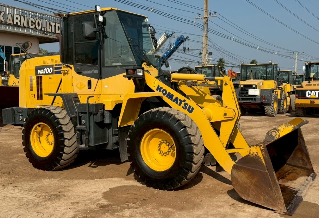 ขายรถตักล้อยาง KOMATSU WA100-8 ปี 2018 นำเข้าจากญี่ปุ่น พร้อมใช้ มีVDOการทำงานครับ
