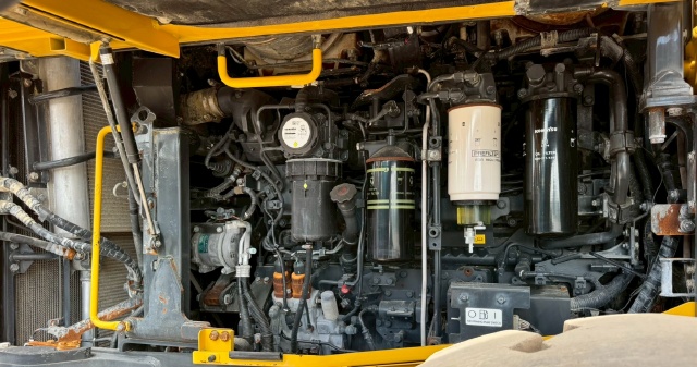 ขายรถตักล้อยาง KOMATSU WA470-8 ปี 2017 นำเข้าจากญี่ปุ่น พร้อมใช้ มีVDOการทำงานครับ ขายรถตักล้อยาง KOMATSU WA470-8 ปี 2017 นำเข้าจากญี่ปุ่น พร้อมใช้ มีVDOการทำงานครับ