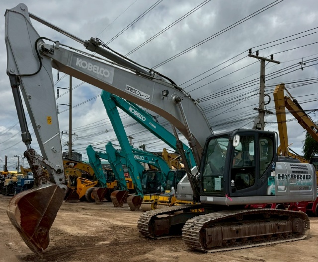 ขายรถขุด KOBELCO SK200 MARK 9 ปี 2013 นำเข้าจากญี่ปุ่น พร้อมใช้ มีVDOการทำงานครับ