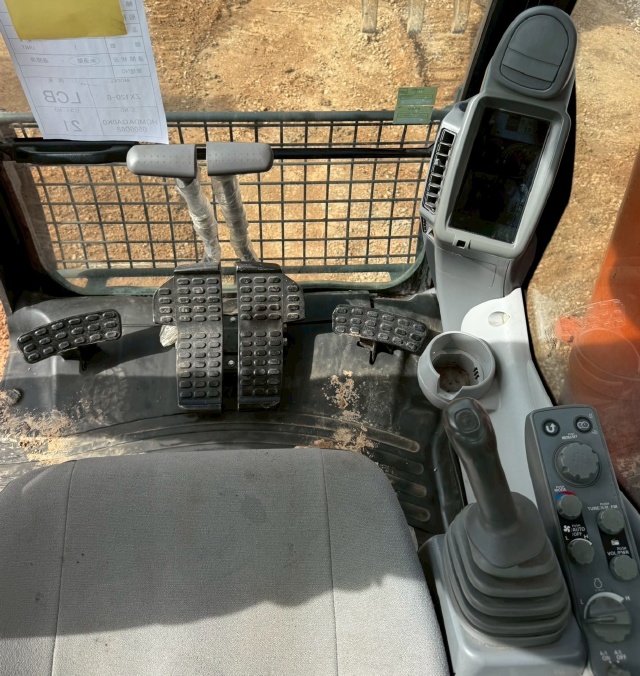 ขายรถขุด HITACHI ZX120-6 ปี 2019 หัวคีบไม้ พร้อมใช้ มีVDOการทำงานครับ