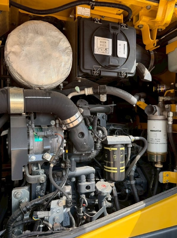 ขายรถตักล้อยาง KOMATSU WA200-7 ปี 2015 แขนยาวพิเศษ นำเข้าจากญี่ปุ่น พร้อมใช้ มีVDOการทำงานครับ