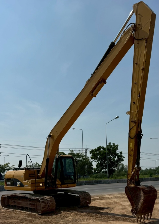 ขายรถขุด CAT 320DL ปี 2012 บูมยาว 16 เมตร นำเข้าจากญี่ปุ่น พร้อมใช้ มีVDOการทำงานครับ