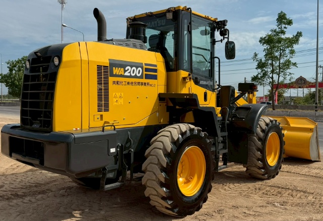 ขายรถตักล้อยาง KOMATSU WA200-8 ปี 2020 แขนยาวพิเศษ นำเข้าจากญี่ปุ่น พร้อมใช้ มีVDOการทำงานครับ ขายรถตักล้อยาง KOMATSU WA200-8 ปี 2020 แขนยาวพิเศษ นำเข้าจากญี่ปุ่น พร้อมใช้ มีVDOการทำงานครับ
