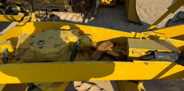 ขายรถเกรด KOMATSU GD405A-2 นำเข้าจากญี่ปุ่น พร้อมใช้ มีVDOการทำงานครับ