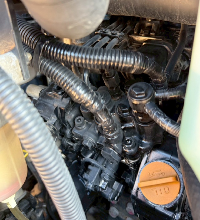 ขายรถขุด KOBELCO SK35SR-5 ปี 2011 นำเข้าจากญี่ปุ่น พร้อมใช้ มีVDOการทำงานครับ