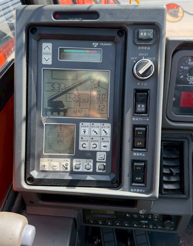 ขายรถเครน TADANO GR120N-1 (ขนาด 12 ตัน) ปี 2005 นำเข้าจากญี่ปุ่น พร้อมใช้ มีVDOการทำงานครับ