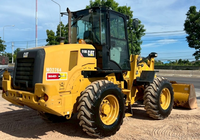 ขายรถตักล้อยาง CAT 910K ปี 2015 แขนยาวพิเศษ พร้อมใช้ มีVDOการทำงานครับ