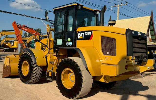 ขายรถตักล้อยาง CAT 930M ปี 2018 นำเข้าจากญี่ปุ่น พร้อมใช้ มีVDOการทำงานครับ