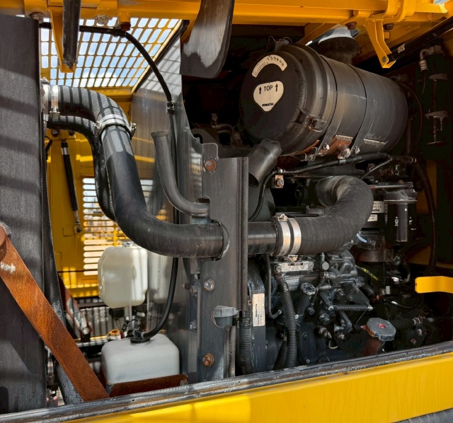 ขายรถตักล้อยาง KOMATSU WA150-5 พร้อมใช้ มีVDOการทำงานครับ