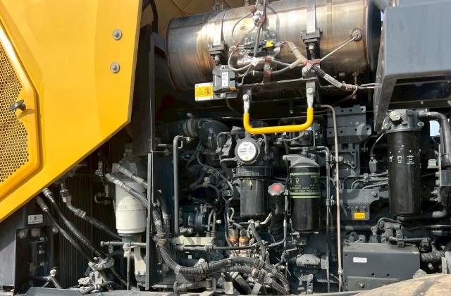 ขายรถตักล้อยาง KOMATSU WA470-10 ปี 2021 นำเข้าจากญี่ปุ่น พร้อมใช้ มีVDOการทำงานครับ